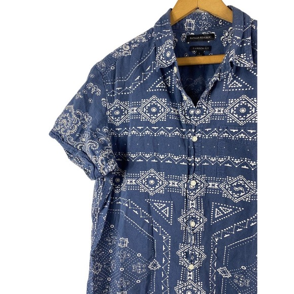 Banana Republic Camden Shirt Large Blue Bandana Print Button Down Short Sleeve - Picture 3 of 9
